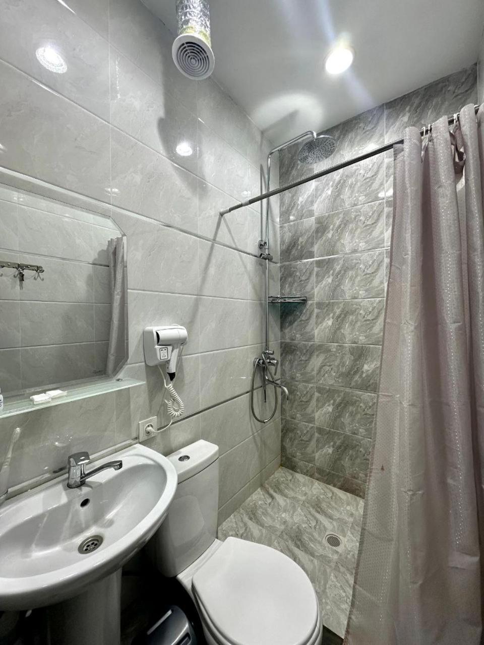 Amor Fati Hotel Tashkent Ngoại thất bức ảnh